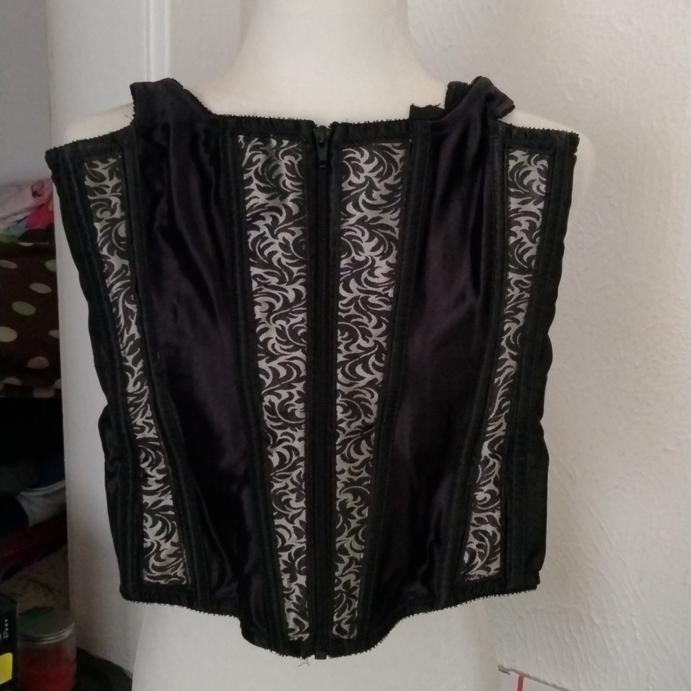 Class act corset